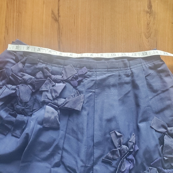 Joe Fresh Navy Blue Skirt with lots of ribbon bows! Size 4 - Picture 3 of 5